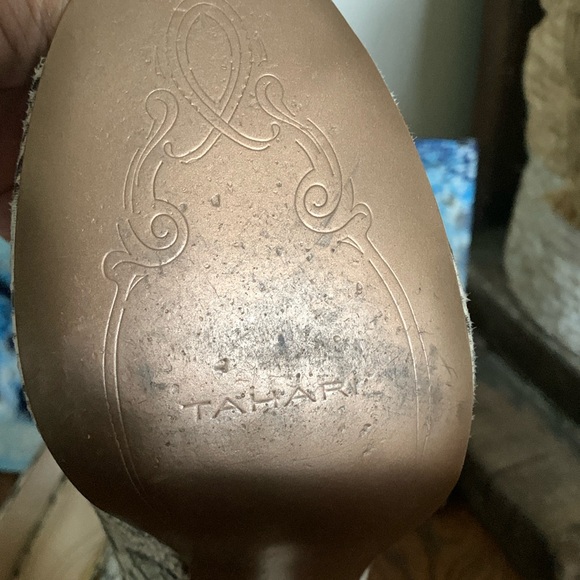 Tahari WALDEN Snakeskin print LEATHER Neutrals Size 8.5M Raised seam HEELS - Picture 7 of 11